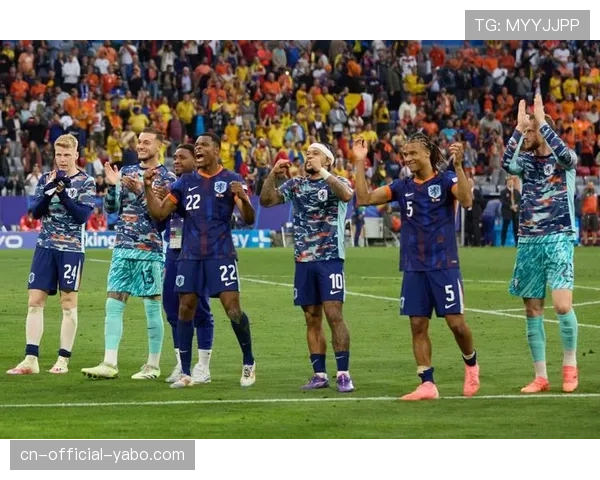 官方：荷兰国家队与主帅科曼续约至2028年世界杯